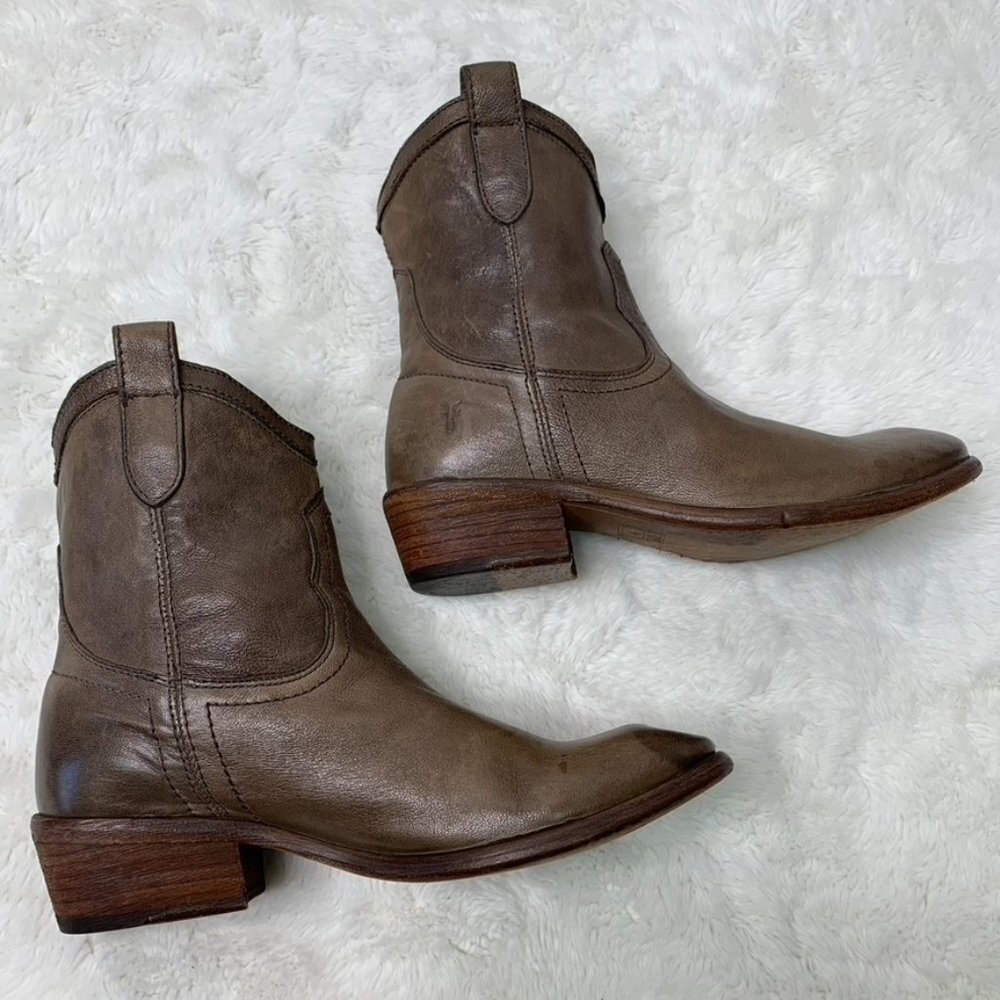 Frye 77032 Women's Light Brown Leather Carson Shortie Boots Size 6 1/2 - Picture 2 of 16